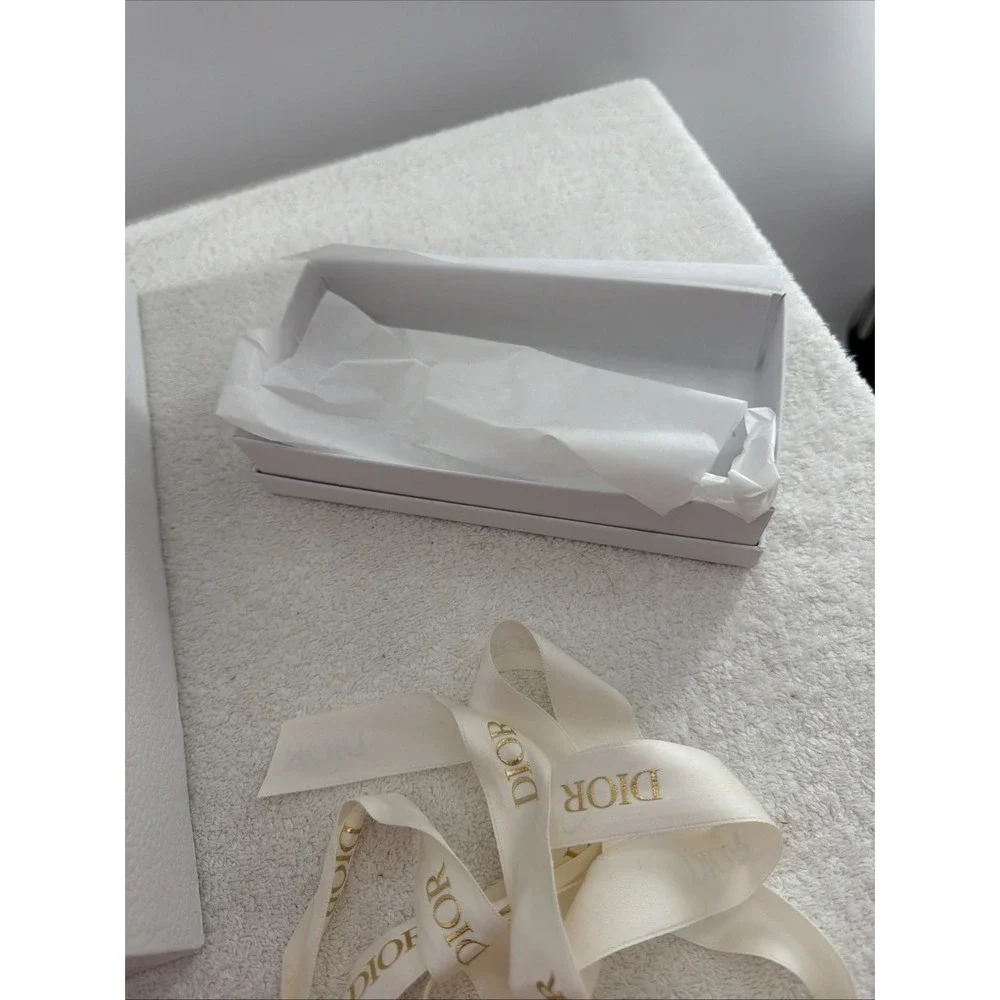 2-Dior Empty White Gift Boxes Logo 12